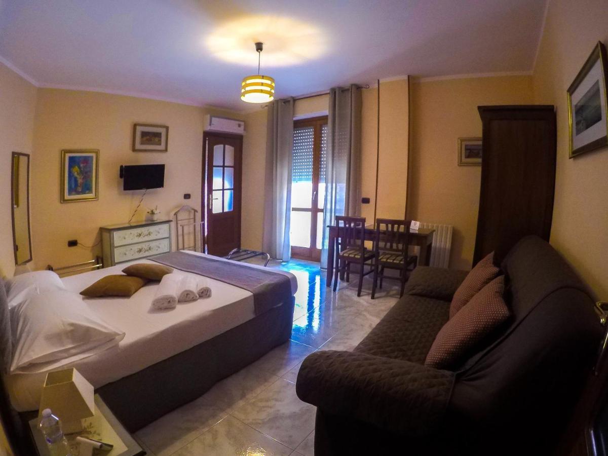 La Rosa - Elegant Rooms Sassari Eksteriør bilde
